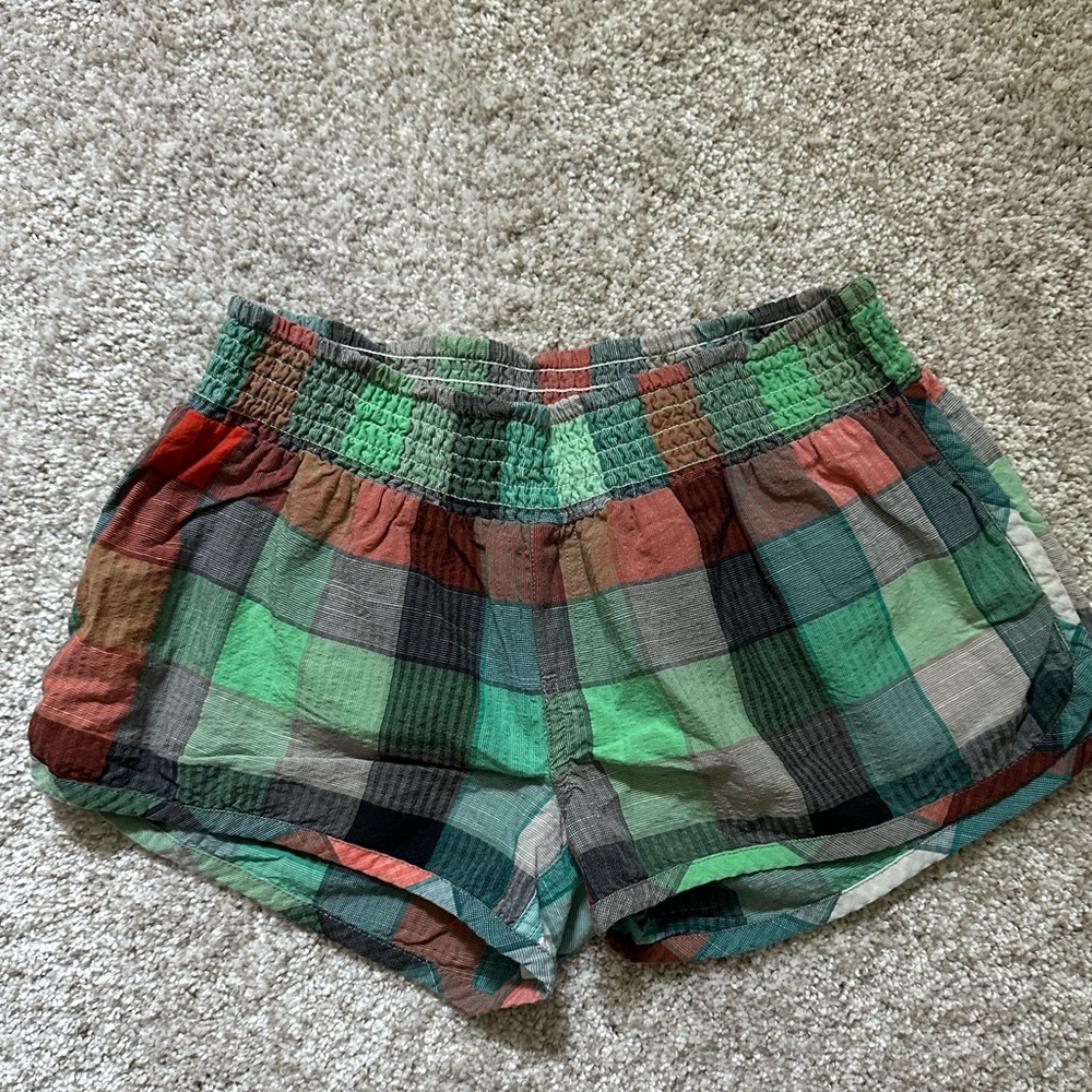 Patagonia Plaid Low Rise Shorts Size 2 Summer Preppy
